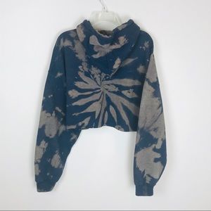Gildan Tops - University of Michigan Tie Dye Crop Sweatshirt Gildan Tops - University of Michigan Tie Dye Crop Sweatshirt